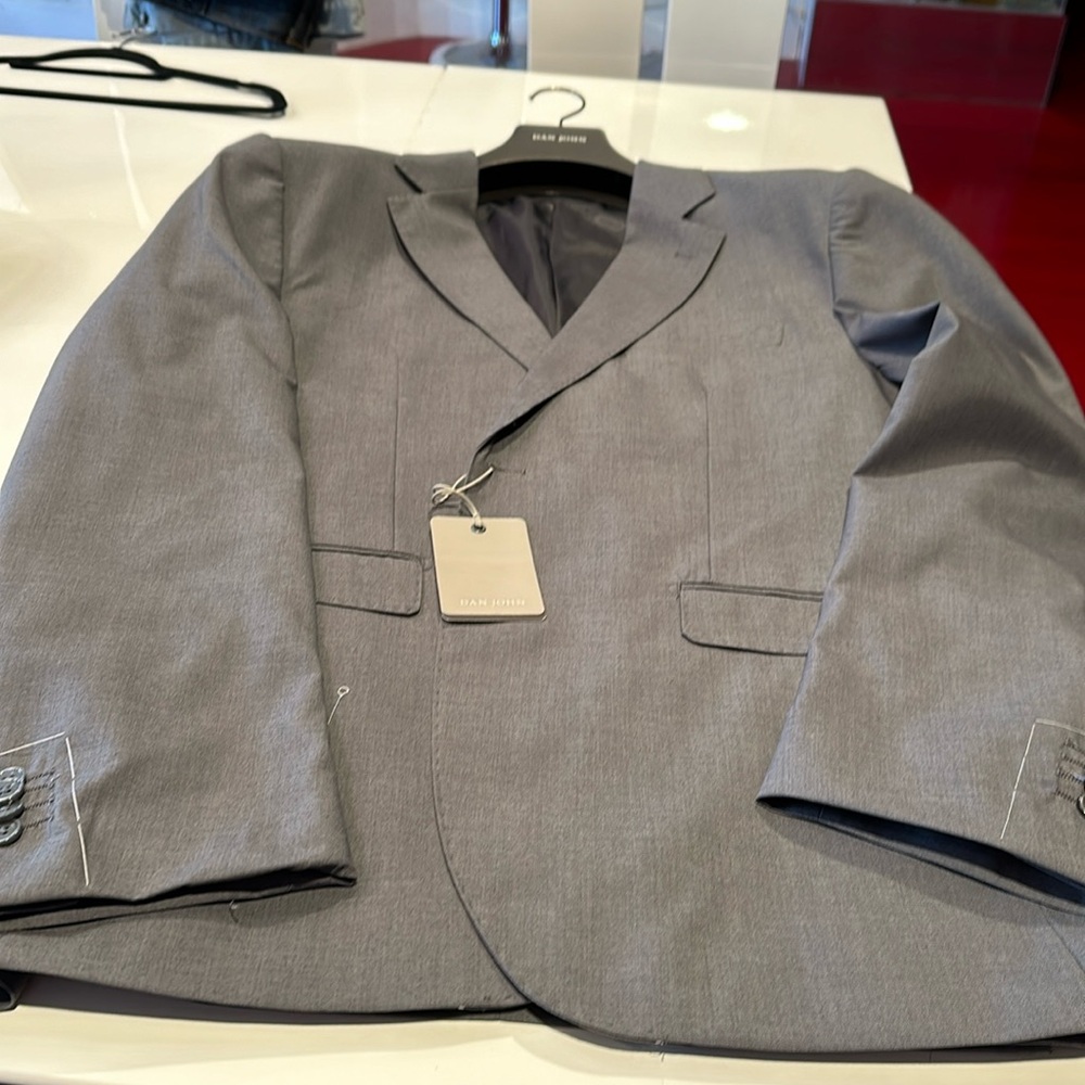 Dan John Italian suite not hemmed or tailored
